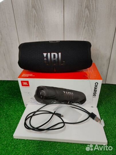 Портативная колонка JBL Charge 5