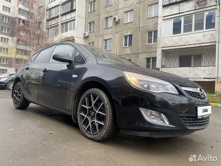 Opel Astra 1.6 AT, 2012, 131 000 км