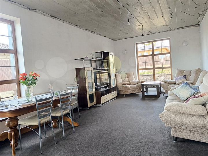 Коттедж 173,5 м² на участке 8,5 сот.