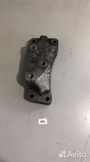 Кронштейн АКПП VW Passat B6 1K0199117