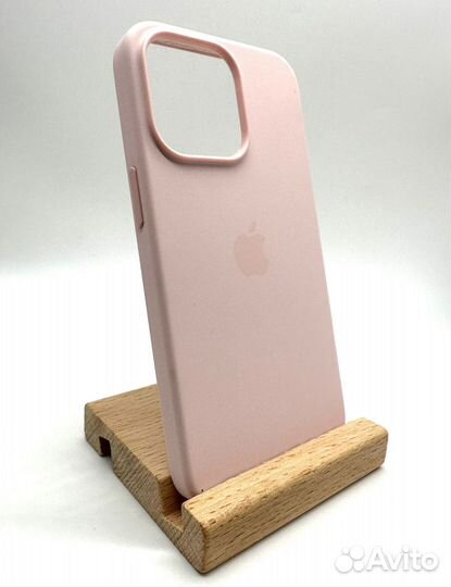 Чехол для iPhone Silicone Case с MadSafe