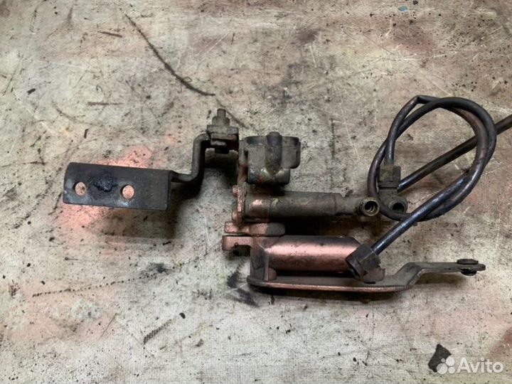 Кран уровня пола кабины Scania 113 тягач седельный