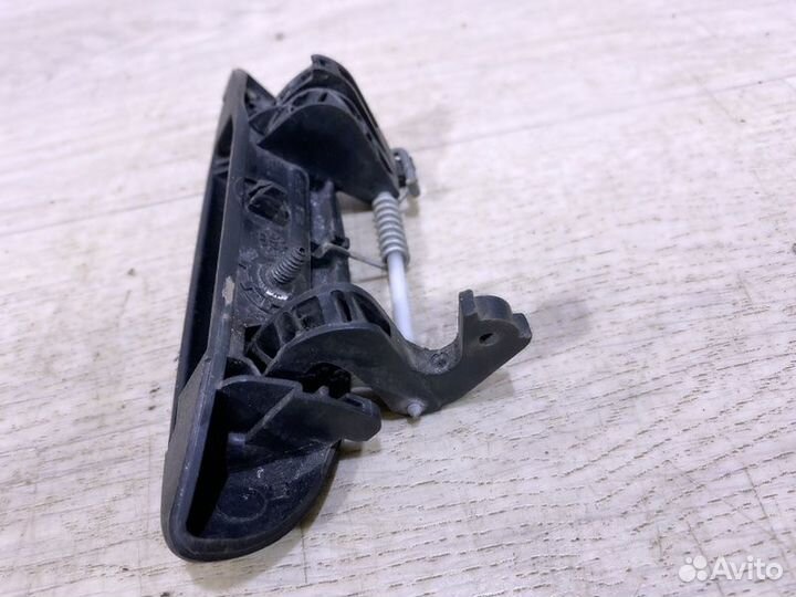 Ручка двери передняя правая Renault Logan седан