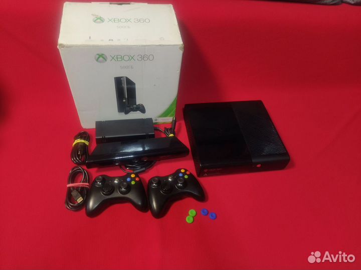 Xbox 360 E, комплект как для себя