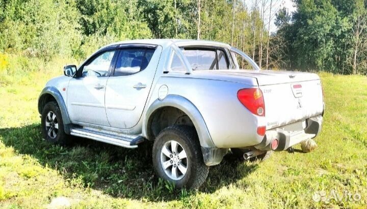 Mitsubishi L200 2.5 AT, 2007, 216 000 км