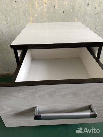 Тумба выкатная