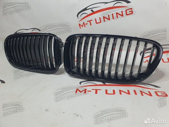 Решетка BMW 5 F10 Черная
