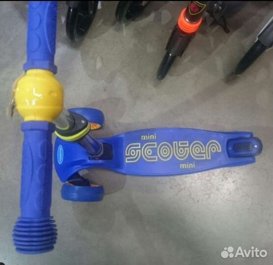 Самокат Scooter 3-х колесный, свет, регули