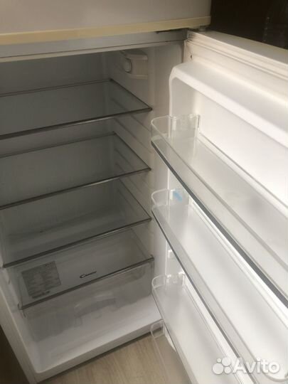 Холодильник бу небольшой