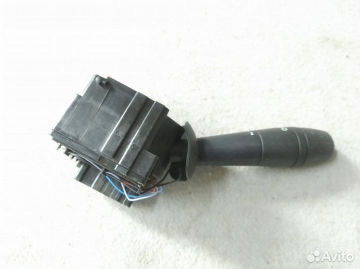 Подрулевой переключатель дворников правый LADA