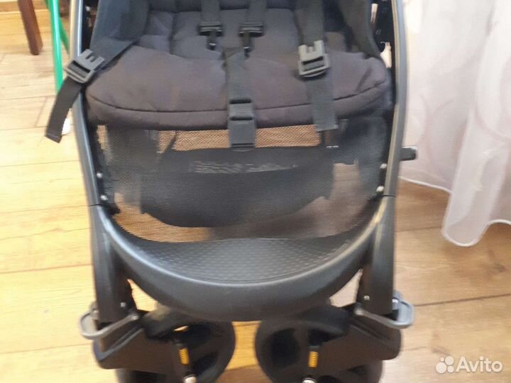 Коляска Graco Blox