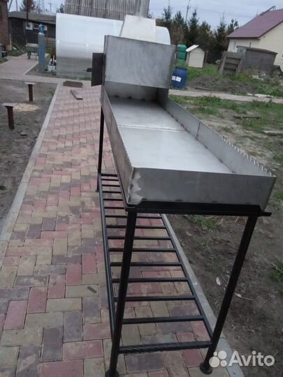 Мангал из нержавейки с двойным дном внутри песок