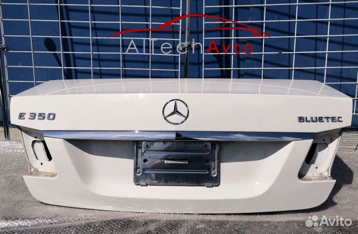 Крышка багажника Mercedes-Benz W212