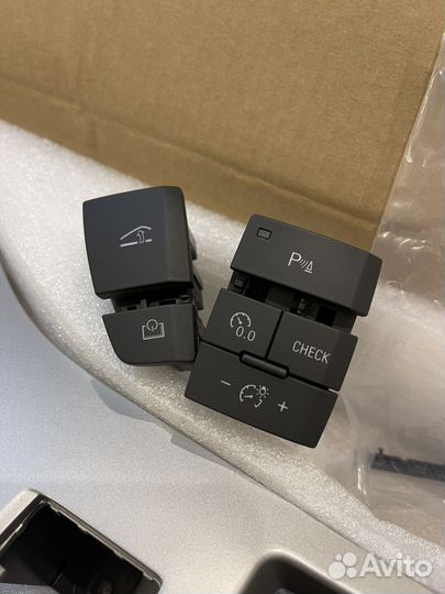 Панель с мультимедиа audi q7