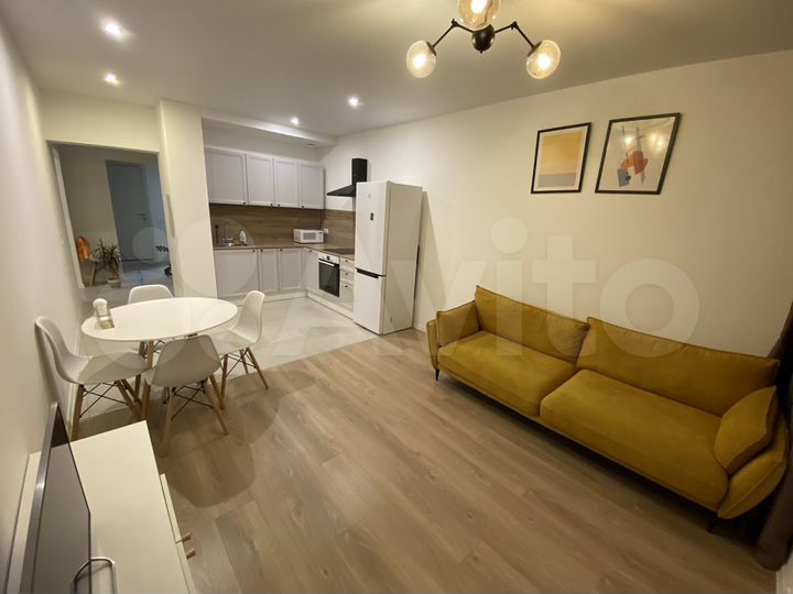 3-к. квартира, 90 м², 19/25 эт.