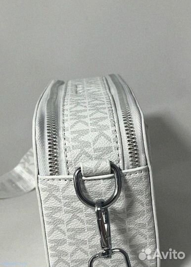 Сумка через плечо от Michael Kors: ваш стиль