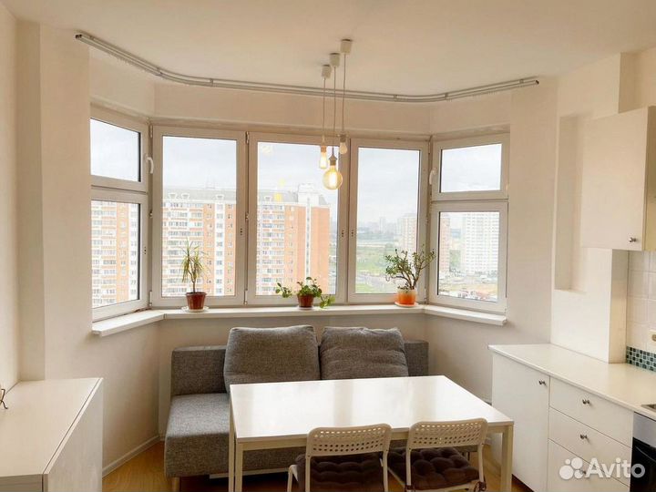 Окно эркерное пвх