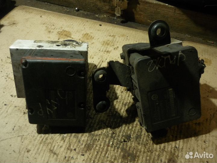 Блок абс Октавия Тур/ гольф4