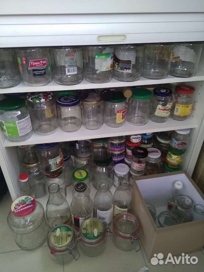 Бутылки банки