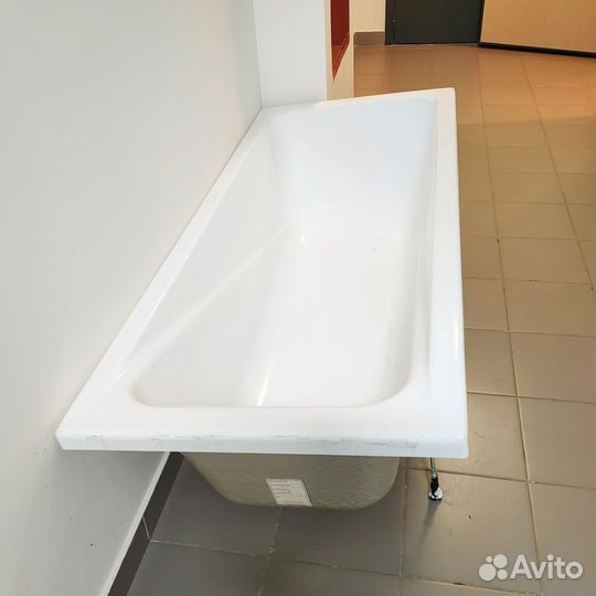 Ванна акриловая