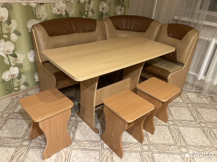 Кухонный уголок