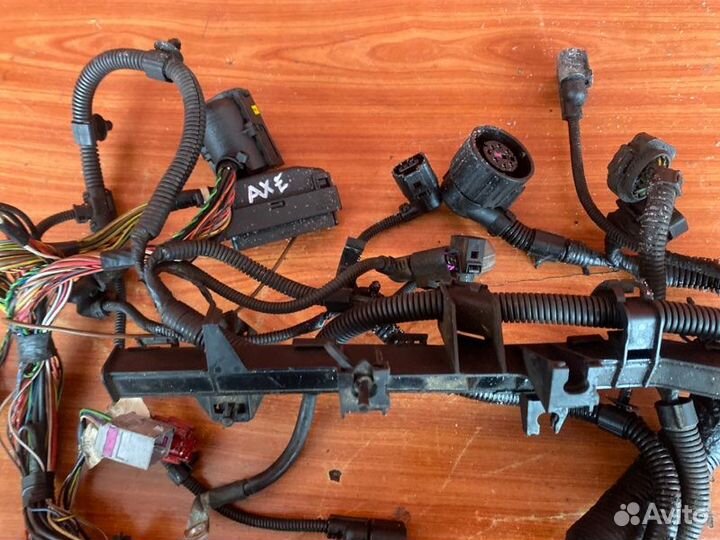 Проводка двигателя Vw Transporter T5 AXE 2004