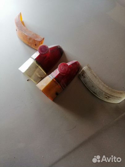 Стекла для автофонарей