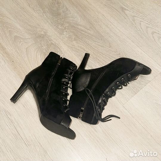 Обувь для танцев high heels