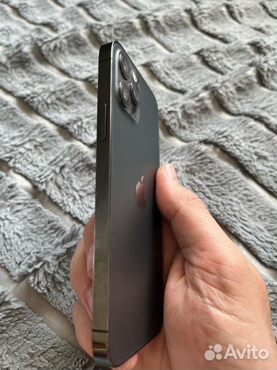 Телефон iPhone 12 pro 256 gb