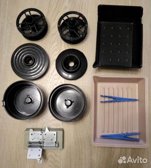 Пресс для склеивания кинофильмов и фотоаксессуары