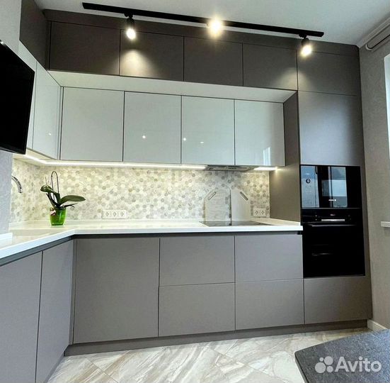 Кухонный гарнитур с техников