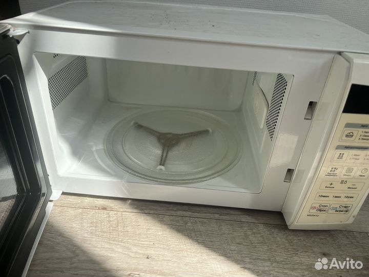 Микроволновая печь