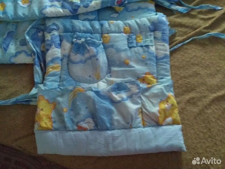 Детское одеяло в кроватку, подушка, бортики