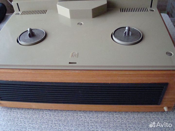 Ламповый магнитофон 