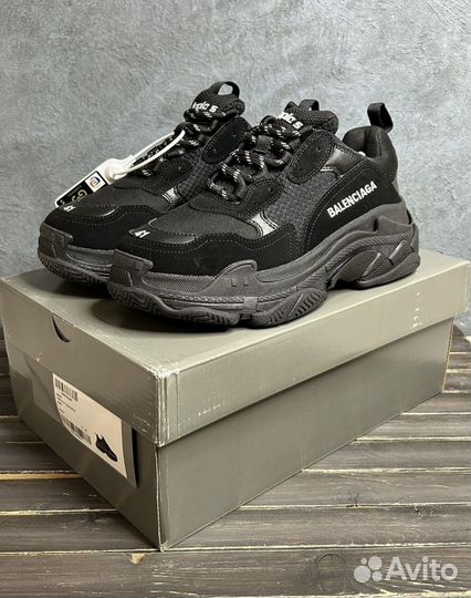 Кроссовки Balenciaga Triple S