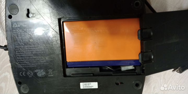 Ибп APC Back-UPS ES 700