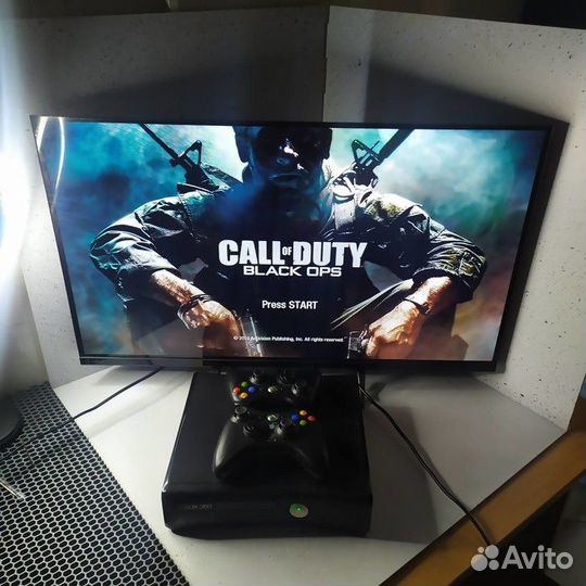 Игровая приставка Microsoft Xbox 360 S 250 гб