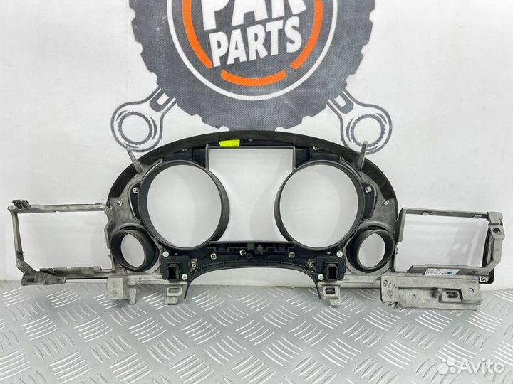 Накладка панели приборов Audi A8 D3