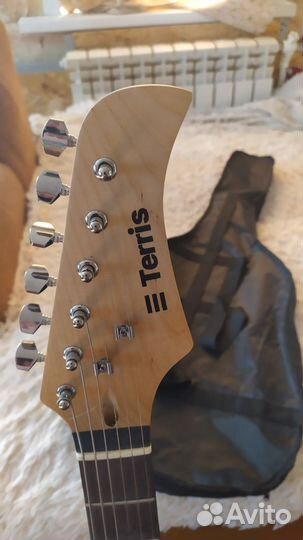 Электрогитара с комбиком бу