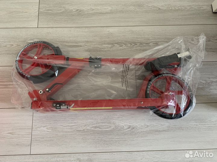 Самокат ferrari