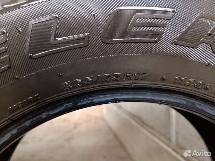 Bridgestone Dueler A/T 265/65 R17