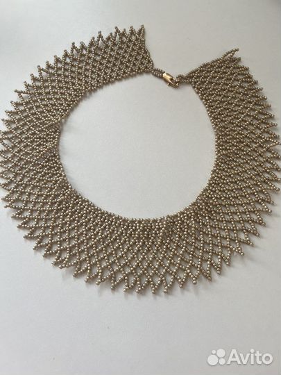 Ожерелье из бисера
