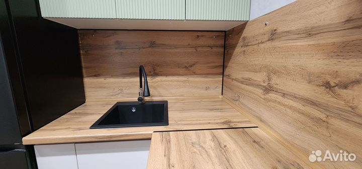 Кухня угловая маленькая на заказ