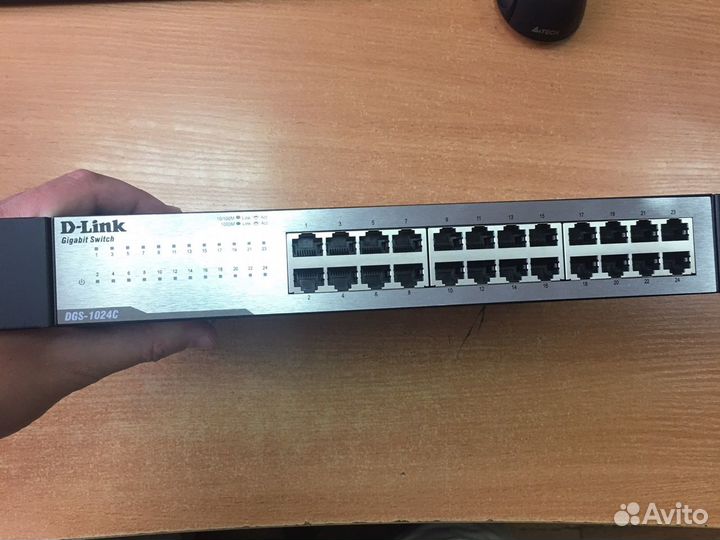 Коммутатор D-Link DGS-1024C