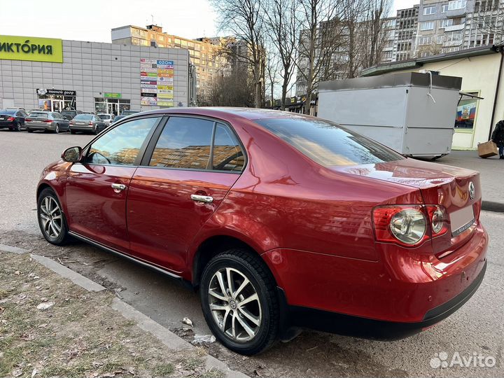 Volkswagen Jetta 1.6 AT, 2008, 295 547 км