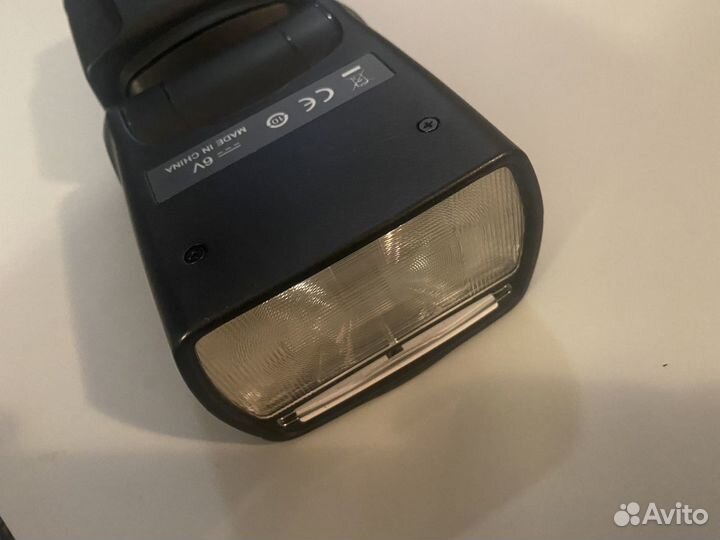 Фотовспышка YongNuo YN-560II. Неисправная