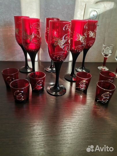Набор фужеров и рюмок