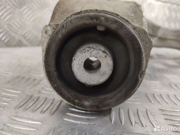 Рычаг передний левый Audi Q7 4L 3.0 7L8407151K