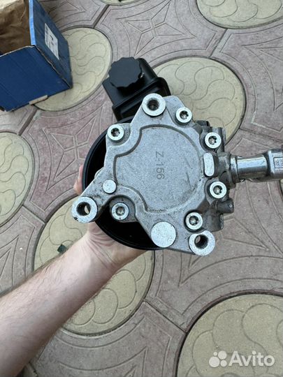 Насос рулевой