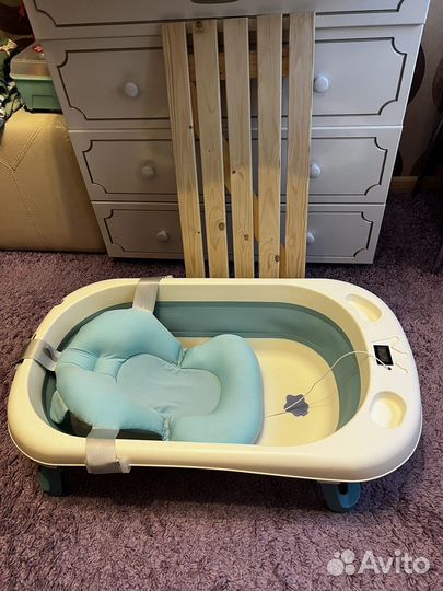 Ванночка для купания с подставкой